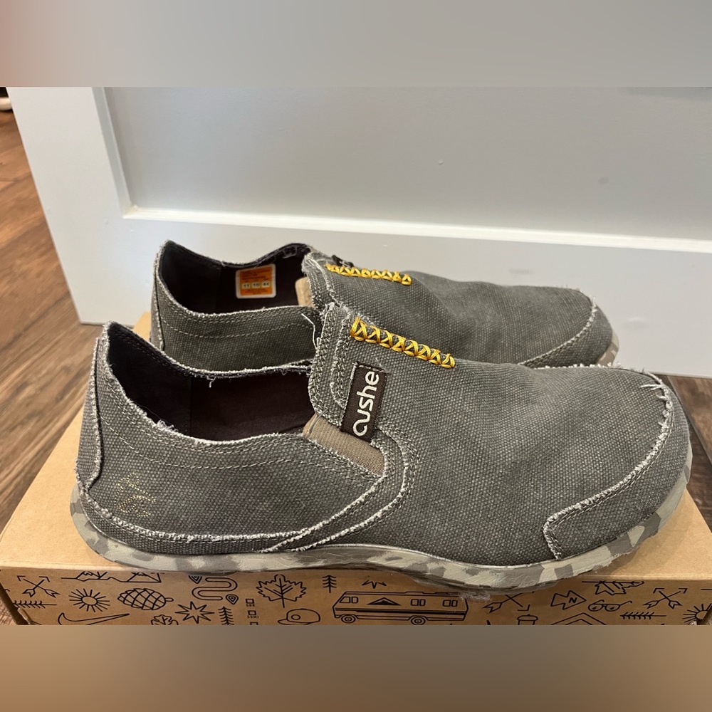 Men's Cushe casual slip-ons Size 11